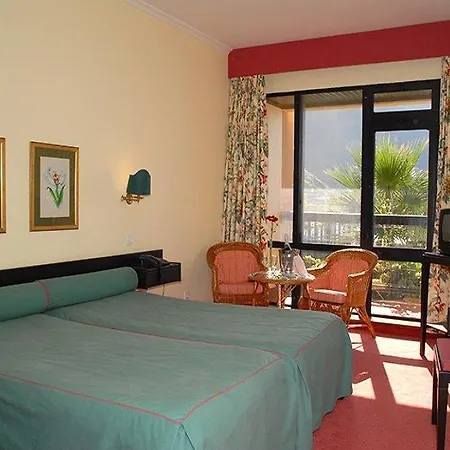 Hotel Estalagem Do Mar 3*