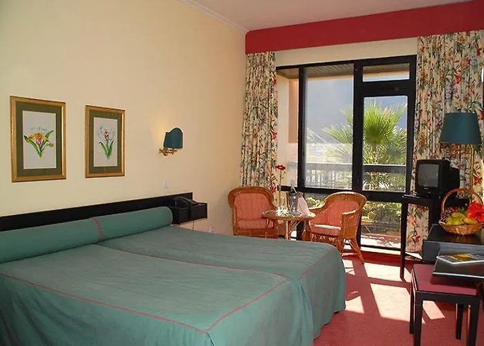 Hotel Estalagem Do Mar 3*